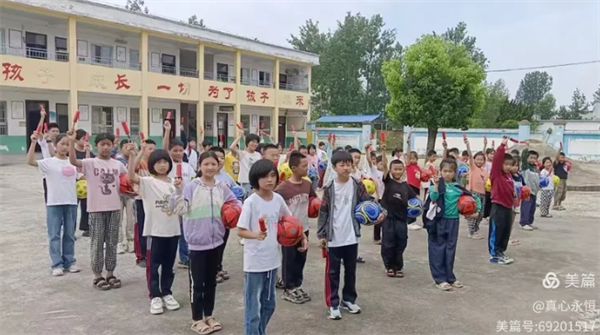 正阳县张湾小学爱心传递 共筑成长——记一次温暖的学校捐助活动