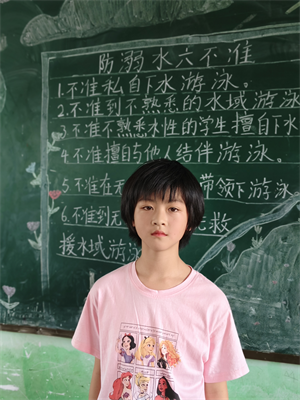 我家的小狗“欢欢”