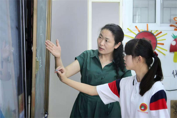 见玉娟：用爱叩响无声世界丨2025年度全省教书育人楷模