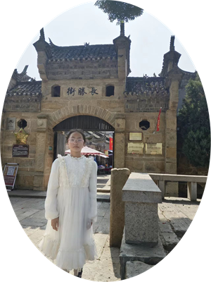 《我的“百变”老师》