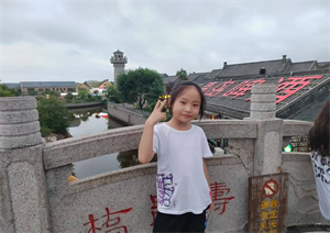 周芷卉 图片1