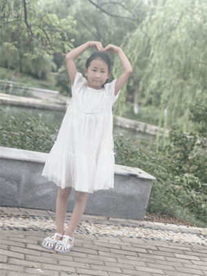 杨昕怡 图片1
