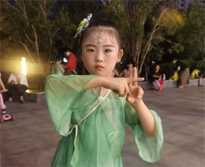 王珂玥图片1